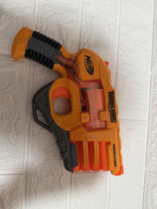 Бластери Nerf та X-Shot, електрична мішень