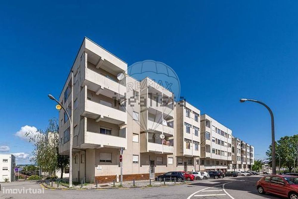 Apartamento T4 para venda