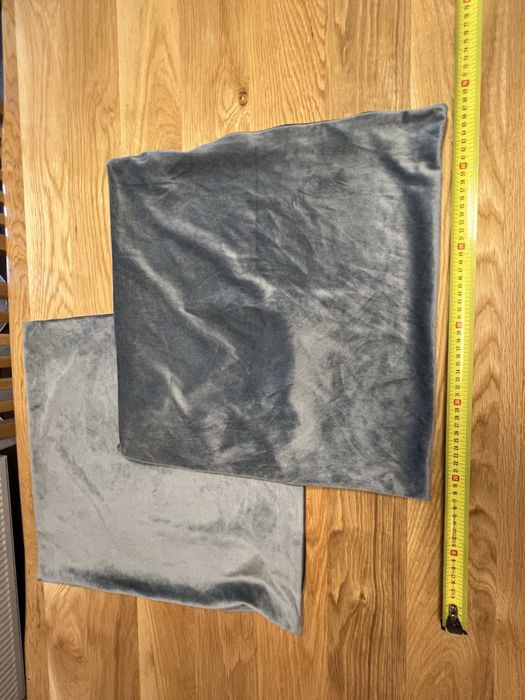 Dwie szare aksamitne poduszki na zamek nowe 50/50 cm