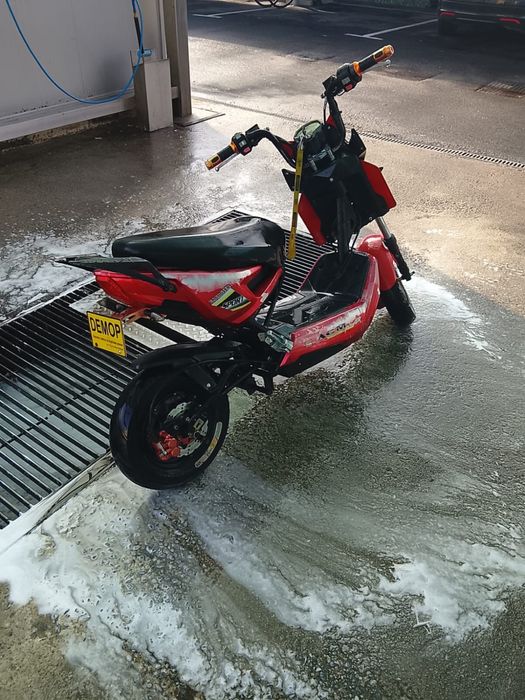 Mota eletrica com bateria de litio