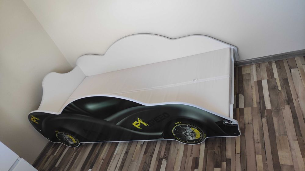 Łóżko pojedyncze auto