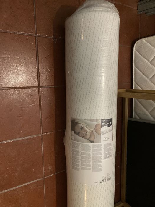 Colchão Novo ainda embalado 150 x 200