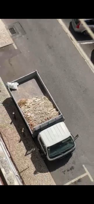 Serviço Demolição e Recolha de Entulhos e Madeiras