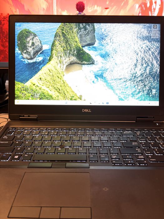 Laptop dell precision 7540 i7 9850h 16gb ram 256gb ssd