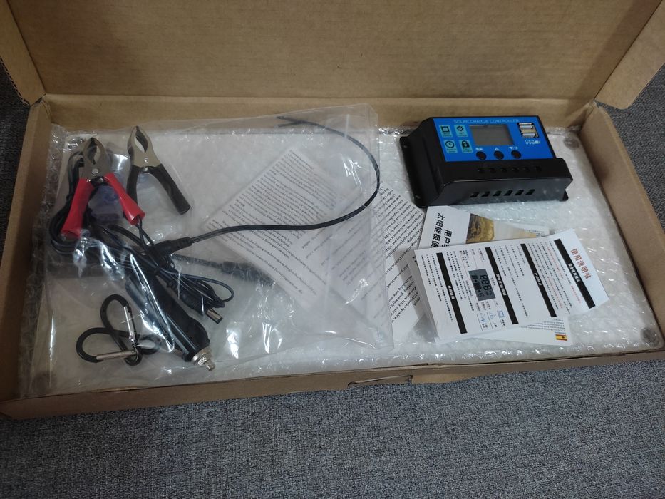 Солнечная панель 20 Вт. С контролером на 40Ам.