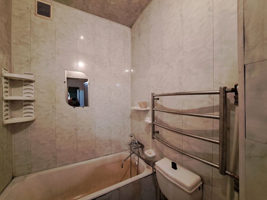 Продам 3 кімнатну квартиру на землі