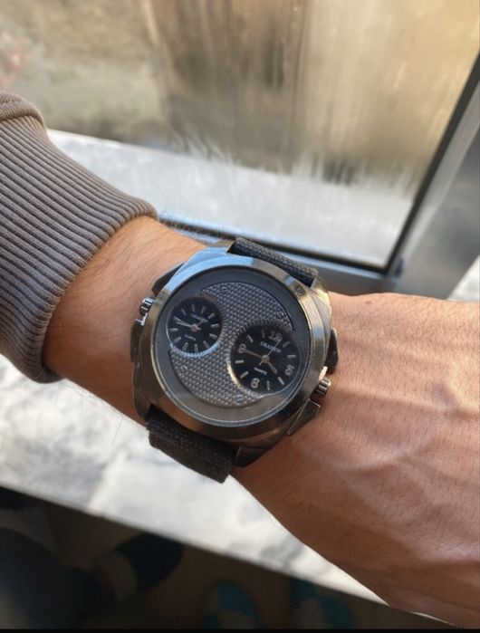 Relógio Oranew Quartz preto e cinzento