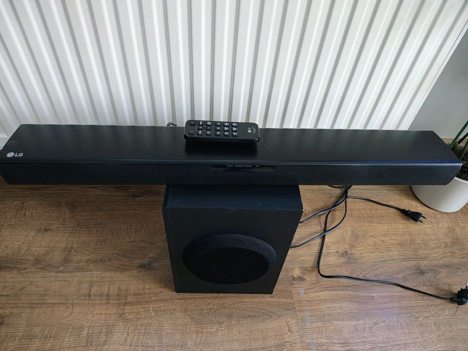 Soundbar LG SJ2 dobry stan