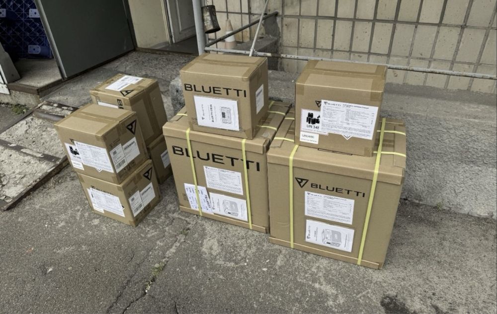 Bluetti AC180p зарядна станція