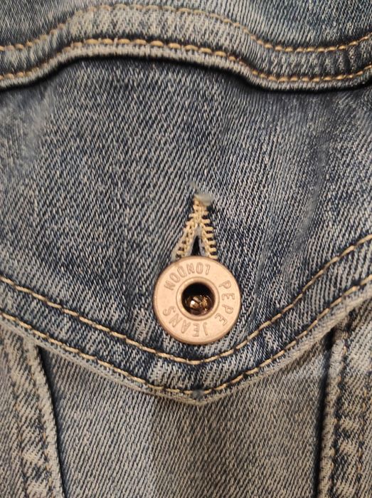 Sprzedam nową bez metki kurtkę jeansową Pepe Jeans