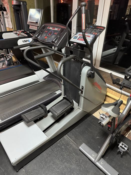 Орбітрек елекричний LifeFitness