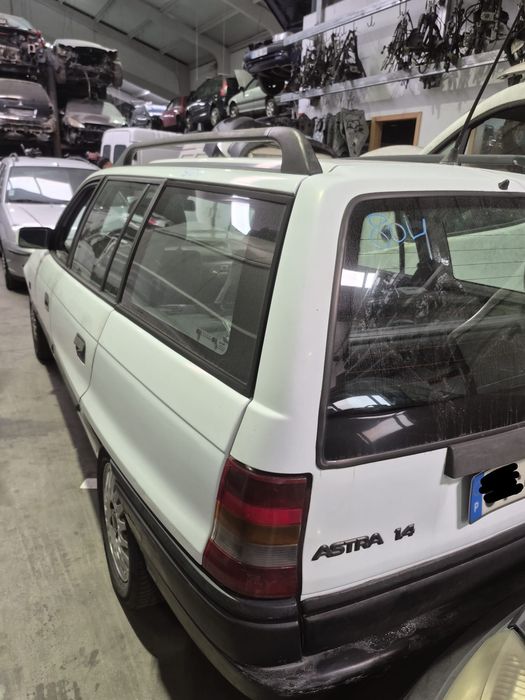 Opel Astra f Caravan 1.4si
Ref:c14se