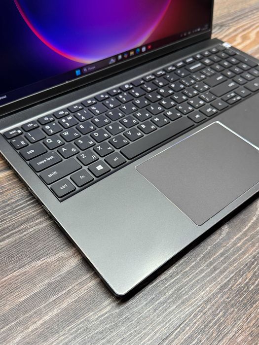 Ноутбук Dell Vostro 15 7510 15.6" FHD | Intel Core i7-11800H | DDR4 16GB | SSD 512GB | RTX 3050 4GB