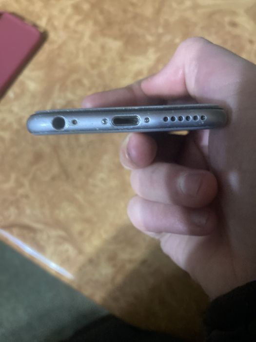 Айфон 6 64 гб  1550