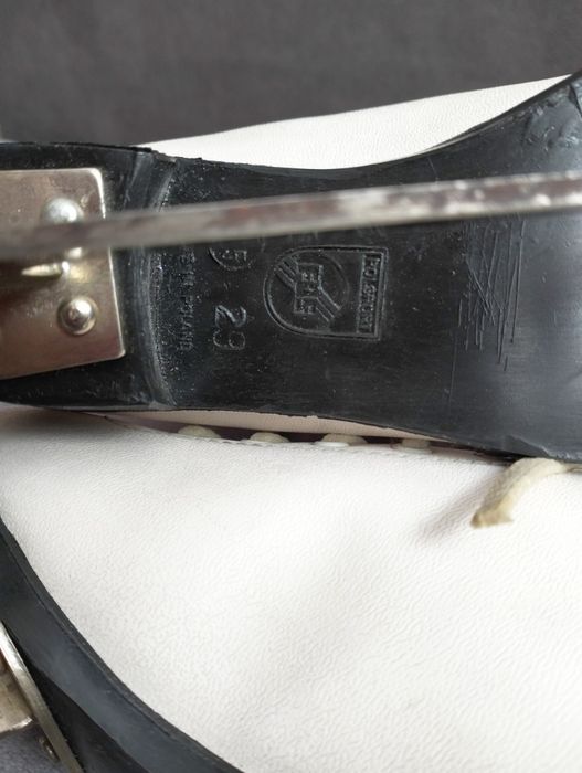 Łyżwy dziecięce, dziewczęce, figurówki, roz 29