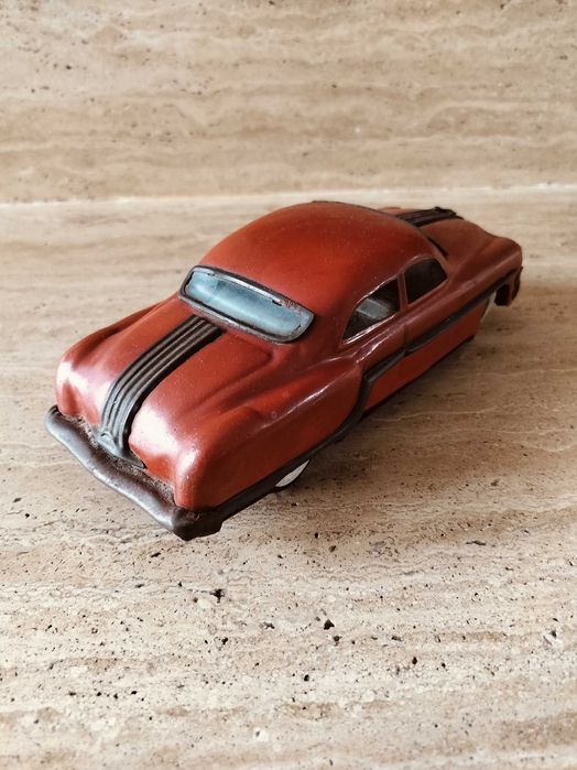 Carro miniatura dos anos 50