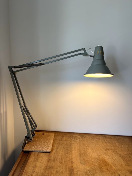 Candeeiro Industrial Vintage com Braço Ajustável