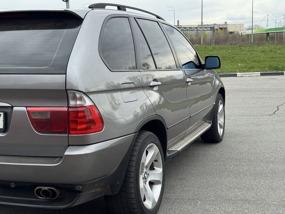 BMW X5 3.0d e53 restailing