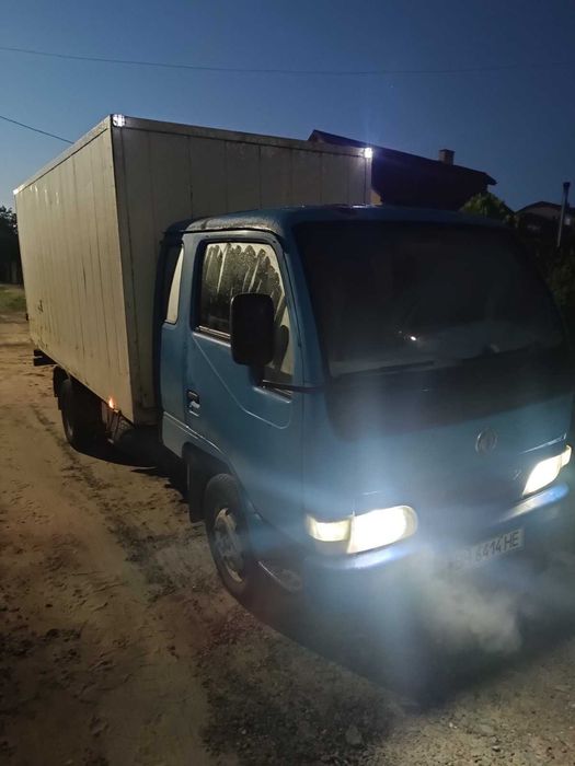 вантажне авто DongFeng2005