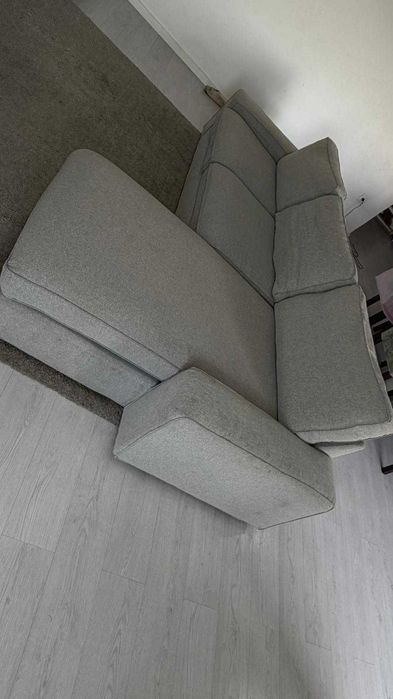 Sofá IKEA com Chaise Longue em  bom estado, com 3.10 metros