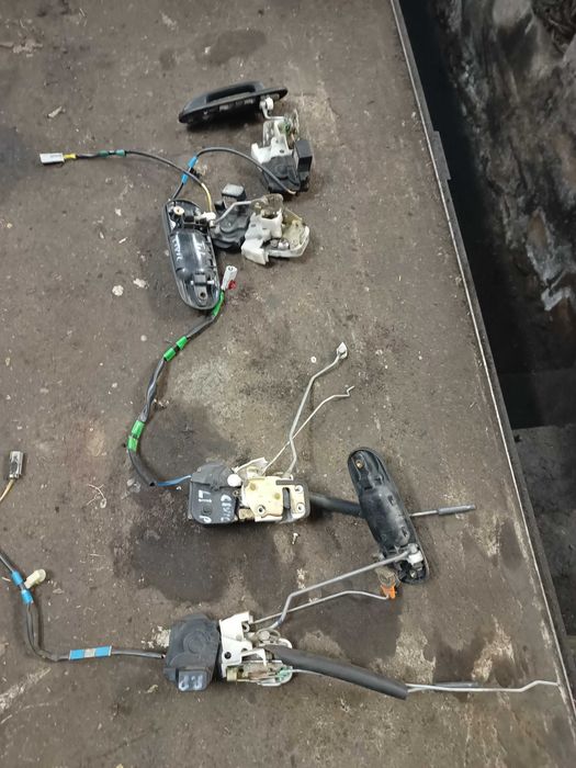 Honda Civic VI zamek drzwi tył Części
