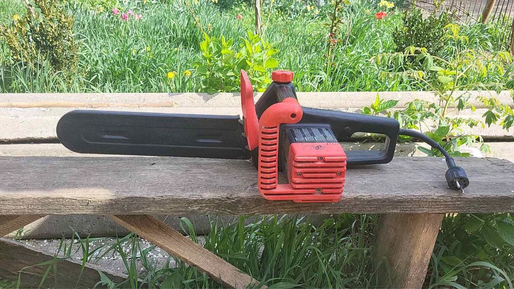 Продам електропилу Einhell