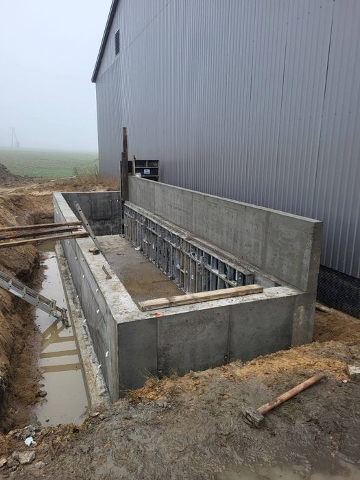 Utwardzenie placów,  budowa silosów, posadzki przemysłowe