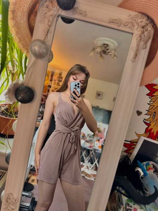 Pudrowo-różowy kombinezon miss selfridge 38 M brudny róż pink jumpsuit