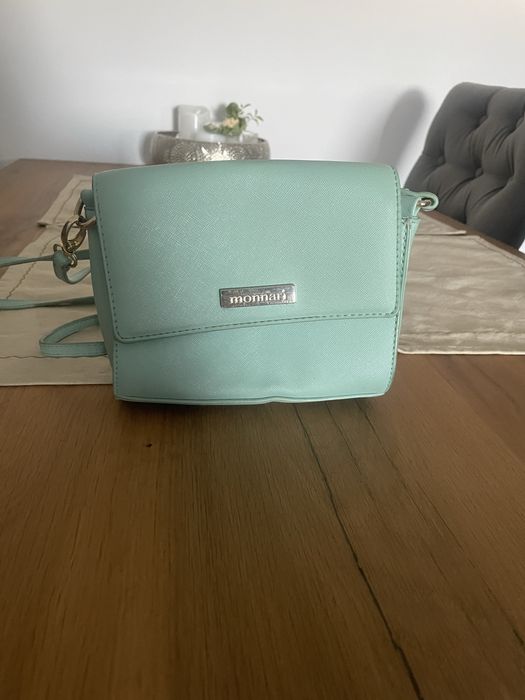 Miętowa torebka Monnari