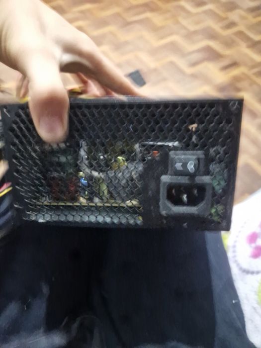 Fonte de computador436459449238179842