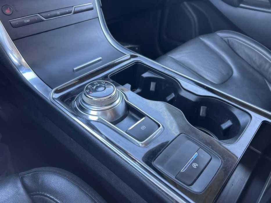 Ford Edge Titanium      2019