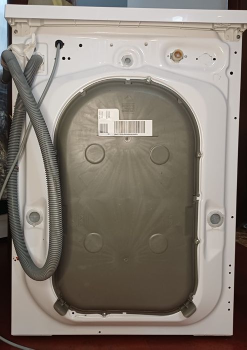 pralka Electrolu 8 kg / 1200 rpm stan bdb