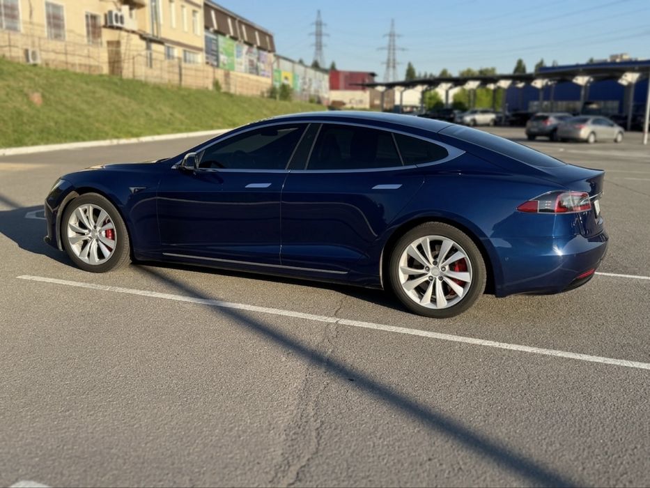 Tesla Model S 100D 2018
