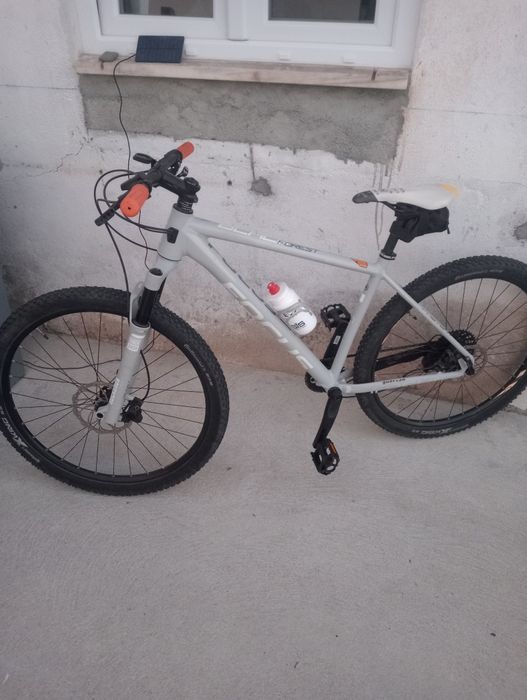 Bicicleta BTT.           .
