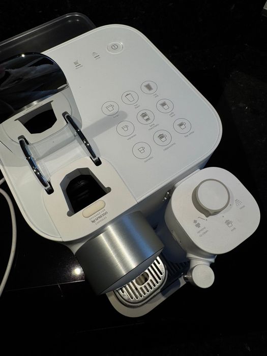 Maquina Nespresso DeLonghi Gran Lattissima