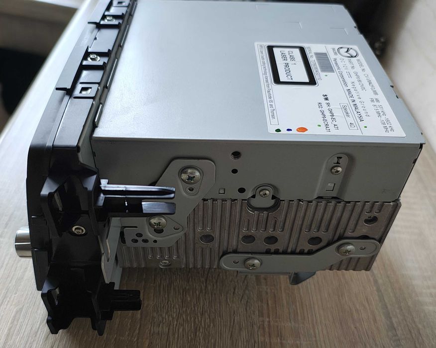 Panel audio i nawigacji do Mazdy CX-5, rocznik 2014