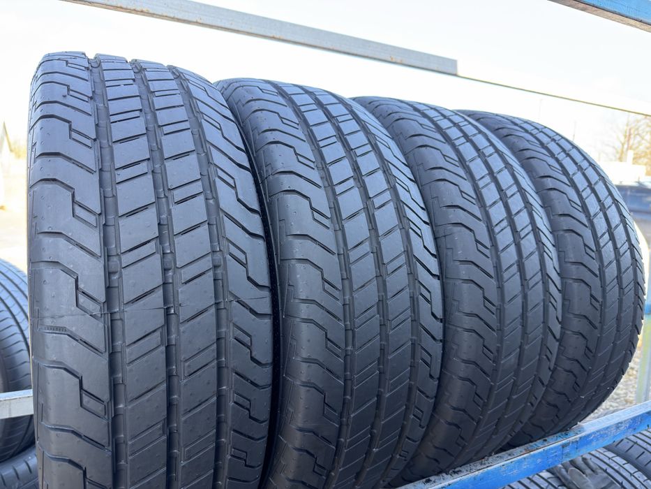 Шини 215/65 R16C Continental 4шт