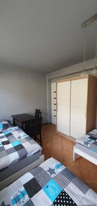 Pokoje do wynajęcia w Buku