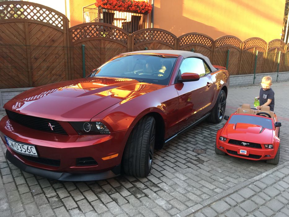 Auto na akumulator 12V  Mustang duzy