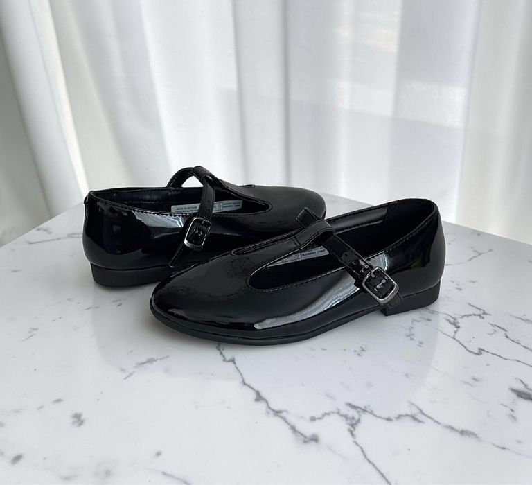 Нові шкіряні туфлі, балетки Clarks для дівчинки 28,5 розмір