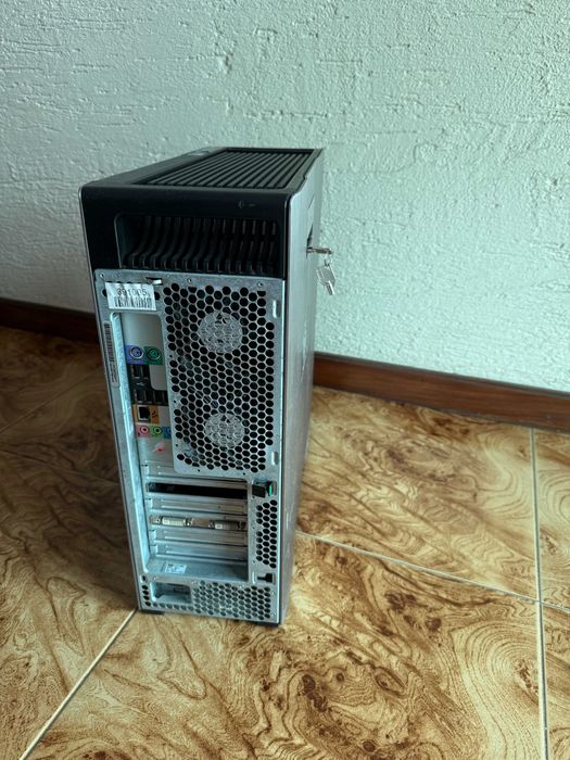 Workstation PC HP Z600 - 2x Xeon X5640 32GB