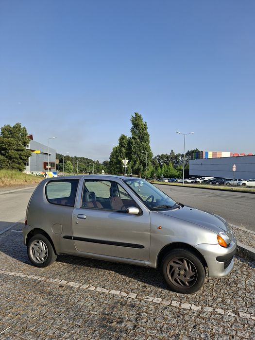 FIAT 600 ano 2000466183322977576962