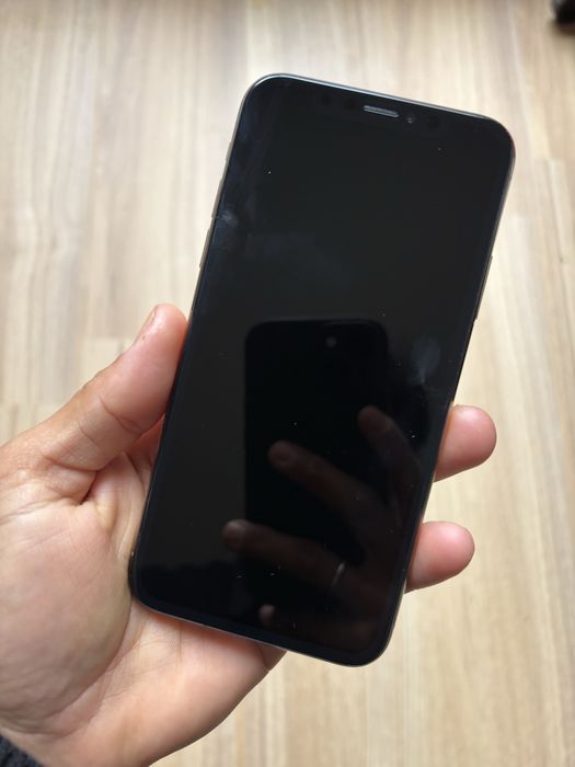 iPhone 11 – 64GB – Excelente Estado