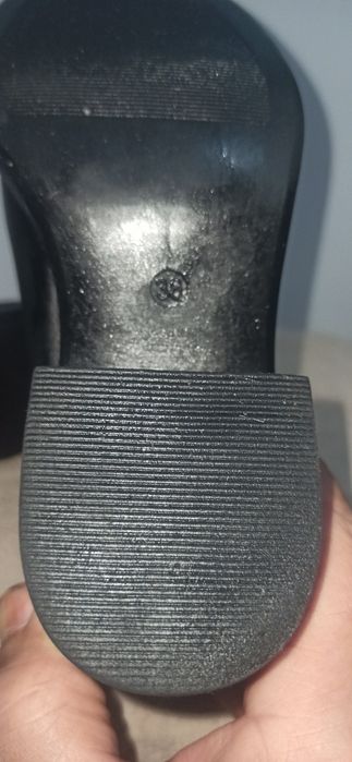 Жіночі шкіряні ботінки