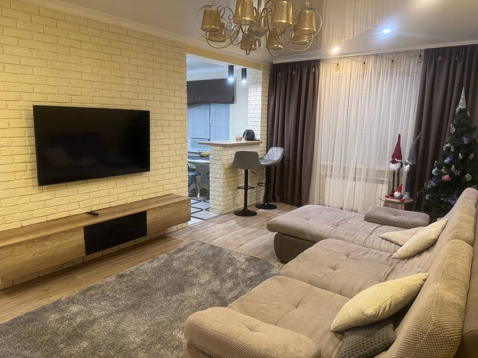 Продам 5ти ком ул  Калнышевского-Дорошенко Хортицький мкр-н сертифікат