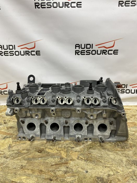 Головка блока циліндрів  ГБЦ Audi A4 B8 A5 Q5  A6 1.8 2.0 TFSI CAE CPM