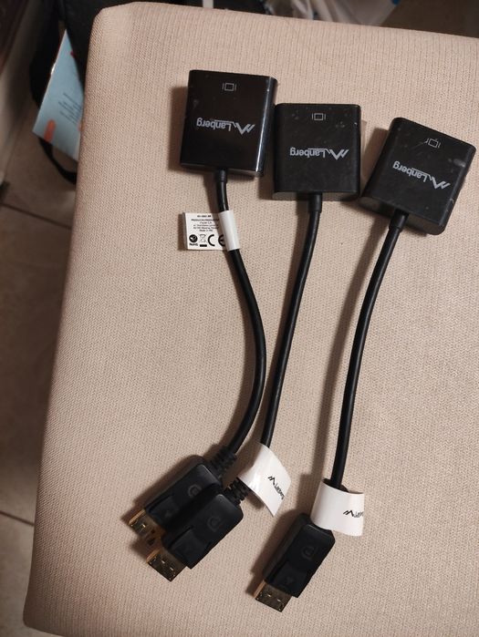 Перехідник з dp на VGA