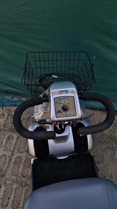 Skuter wózek inwalidzki elektryczny dla seniorów KOSZYK Dietz Agin