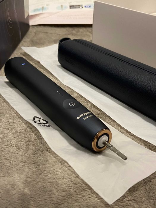 Зубна електрична щітка Philips HX9992/12 у відмінному стані