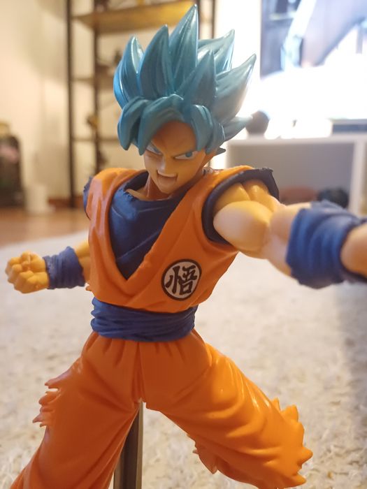 Dragon Ball Super Goku God Mode Figura